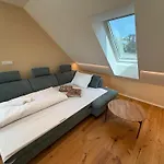 Crown Luxury 2br In Downtown Apartamento