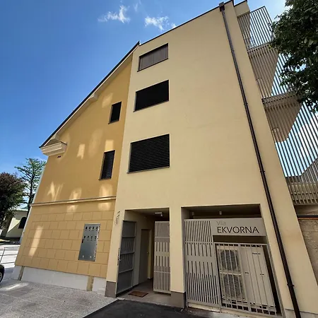 Apartment Crown Luxury 2br In Downtown Ljubljana