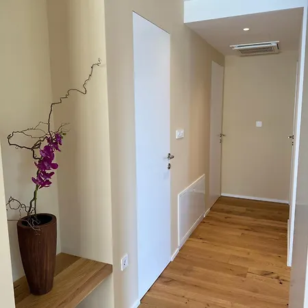 Crown Luxury 2br In Downtown * Любляна