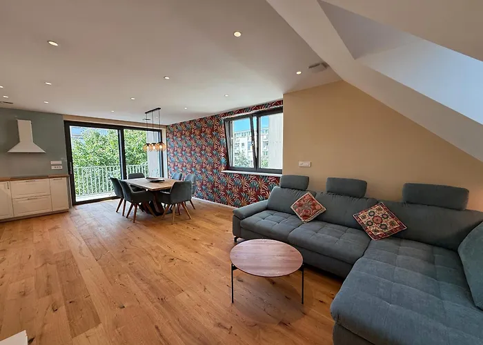 Crown Luxury 2br In Downtown *