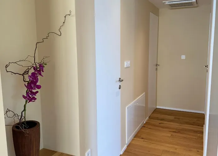 Crown Luxury 2br In Downtown * Lublaň