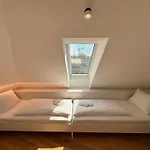 Crown Luxury 2br In Downtown Apartamento